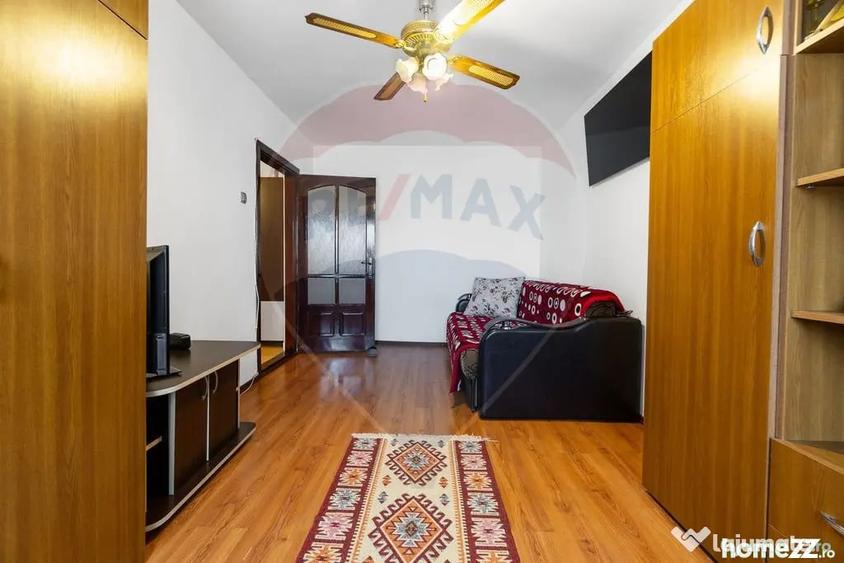 Apartament cu 2 camere decomandat în Craiter