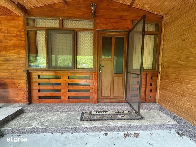 Casă cu 1 camere cu Teren 300 Mp în Vârfuri