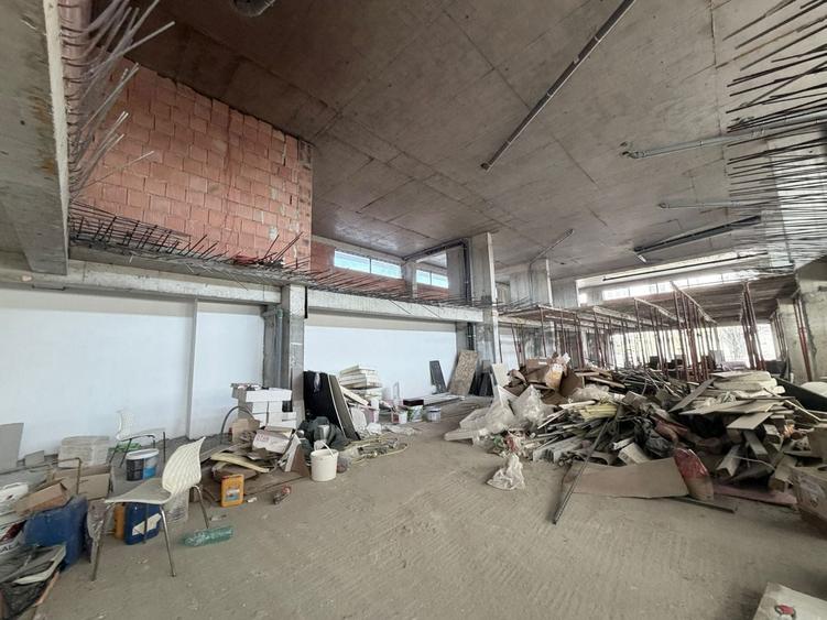 Bd Bucurestii Noi Laminorului spatiu P+1 730 mp stradal open space - 2