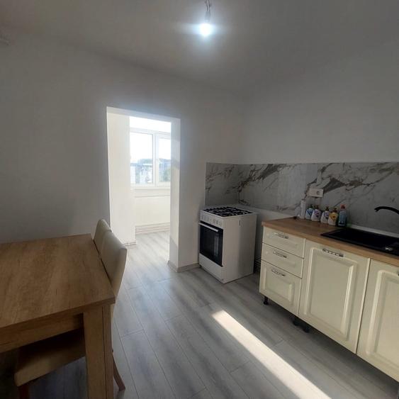 Apartament cu 2 camere decomandat în Siderurgiștilor