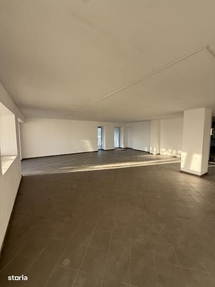 Spațiu comercial, de 140 mp, în 1 Mai
