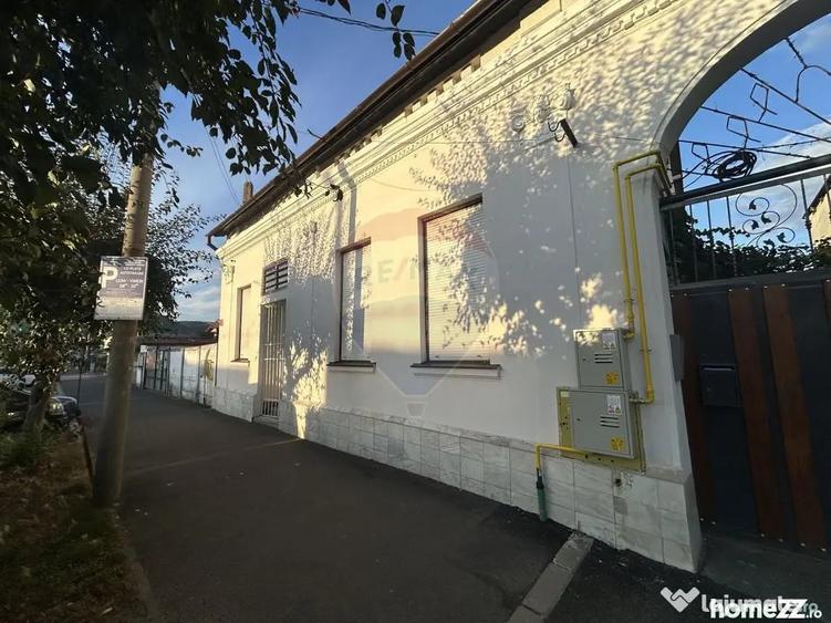 Spațiu comercial, de 100 mp, în Orașul Vechi