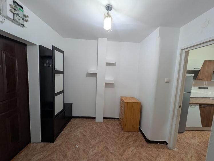 Inchiriez apartament 2 camere Trivale complex 1 - 2