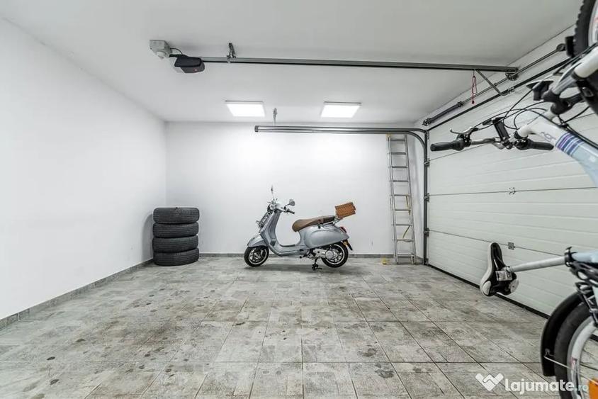 Casă cu 7 camere cu Teren 1015 Mp în Pârneava