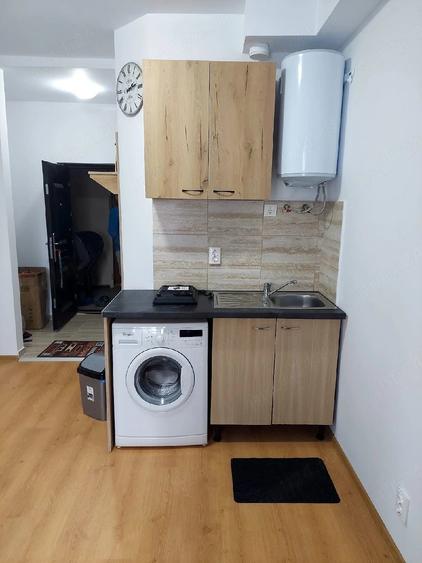 Garsonieră decomandată în Central