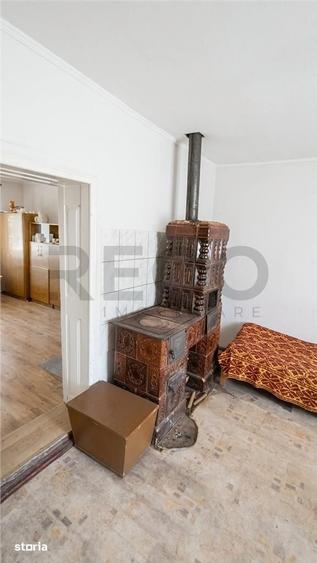 Casă cu 2 camere cu Teren 1597 Mp în Husasău de Tinca