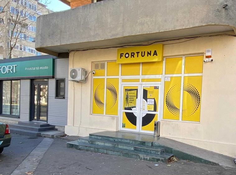 Apartament cu 2 camere decomandat în Exterior Vest