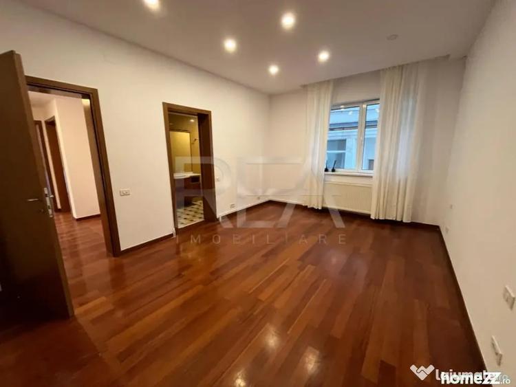 Apartament cu 5 camere decomandat în Primăverii