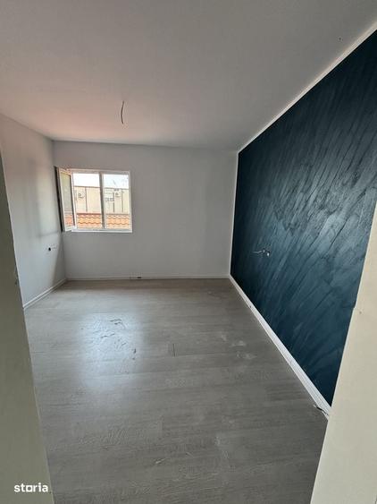 Casă cu 4 camere cu Teren 200 Mp în Central
