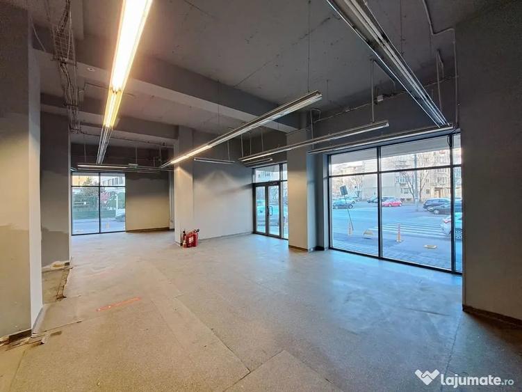 Spațiu comercial, de 143 mp, în Vitan