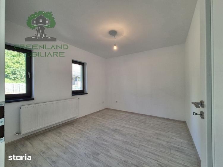 Casă cu 4 camere cu Teren 480 Mp în Bârnova