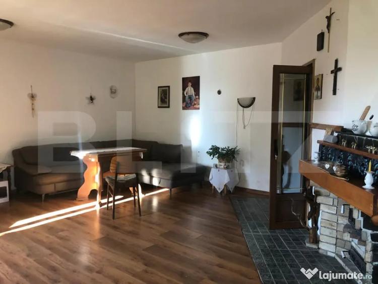 Casă cu 5 camere cu Canalizare în Central