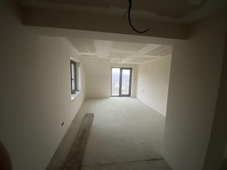 Casă cu 4 camere în Vlădiceni