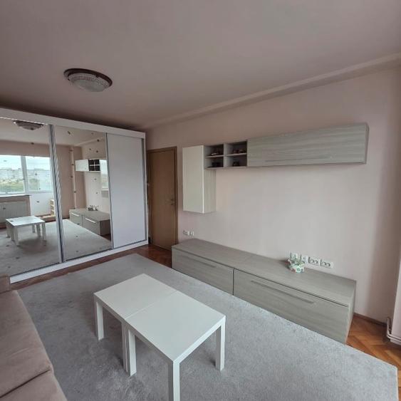 Apartament cu 3 camere decomandat, mobilat în Circumvalațiunii