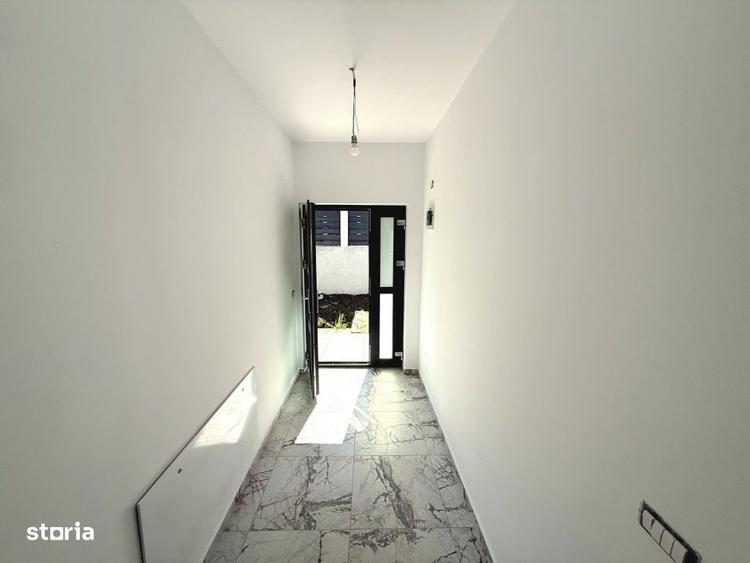 Casă cu 4 camere decomandat în Rediu