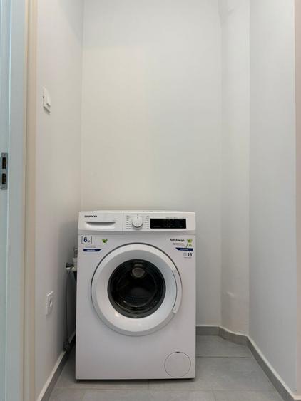 Apartament cu 2 camere semidecomandat, mobilat în Hristo Botev