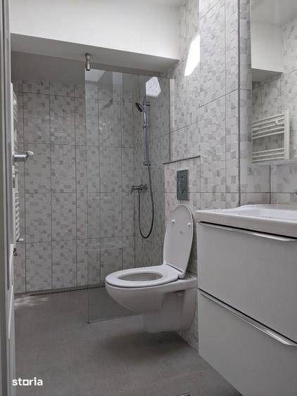 Apartament cu 3 camere decomandat în Dârste