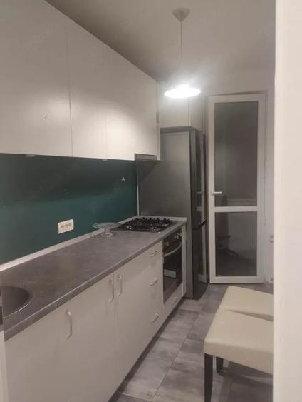Apartament cu 2 camere decomandat, mobilat în P-ța Muncii