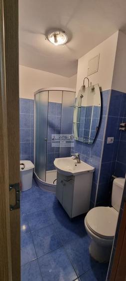 Garsonieră decomandată, mobilată în Est