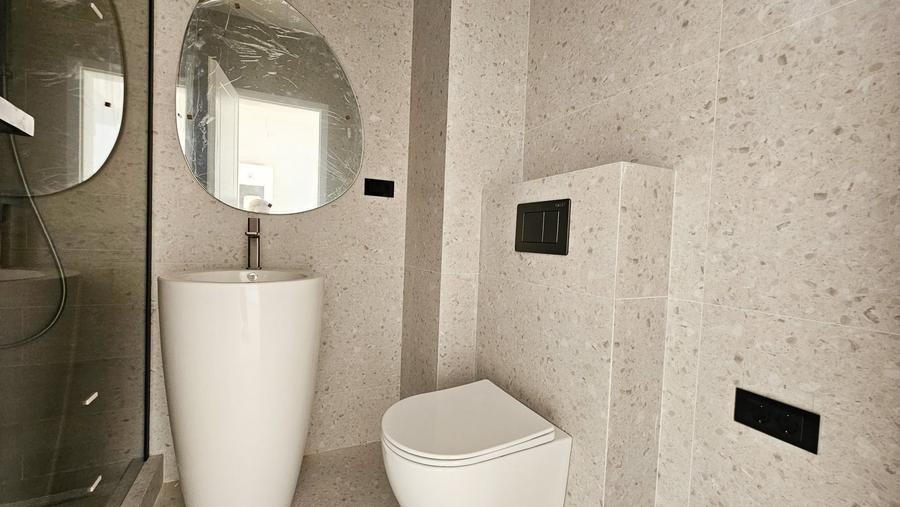 Penthouse cu 3 camere decomandat în Militari