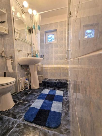Apartament cu 2 camere semidecomandat, mobilat în Complex Studențesc
