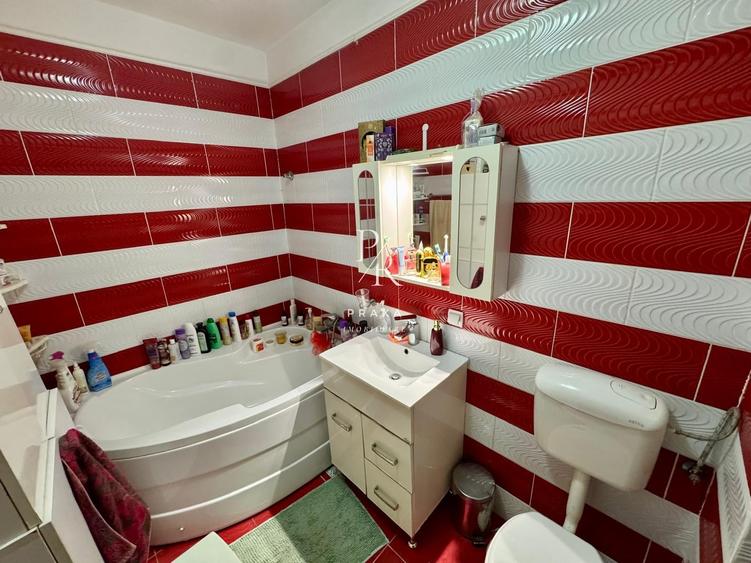 Apartament cu 2 camere semidecomandat, mobilat în Florești