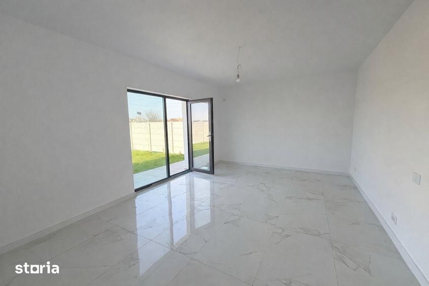 Casa individuala noua, 4 camere, 102 mp utili, teren 330 mp Str. O - 9