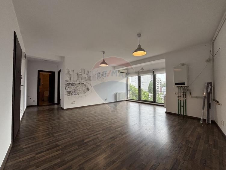 Apartament cu 2 camere decomandat în Periferie