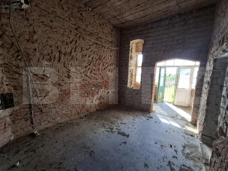 Spațiu comercial, de 244 mp, în Ardud