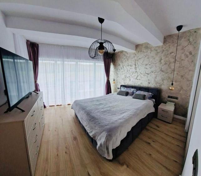 Casă individuală cu 4 camere cu Piscina în Popești