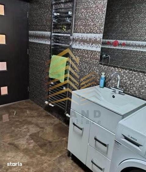 Casă cu 3 camere cu Teren 300 Mp în Central