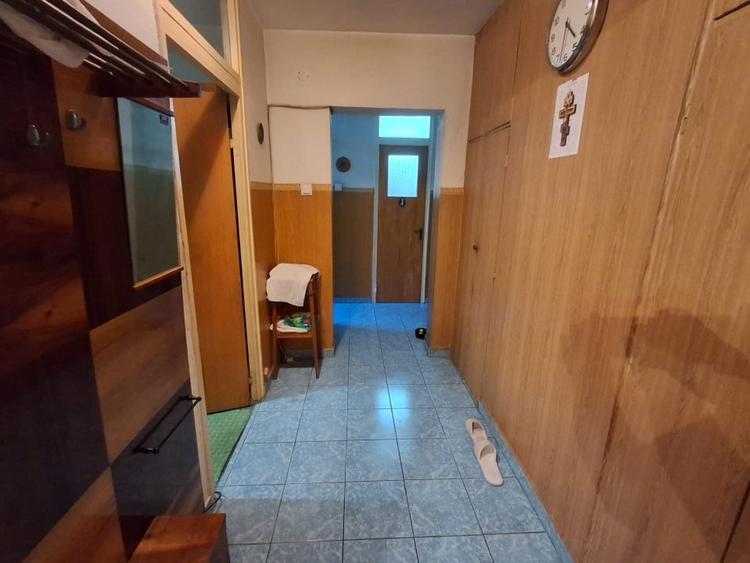 Apartament cu 3 camere în Vitan