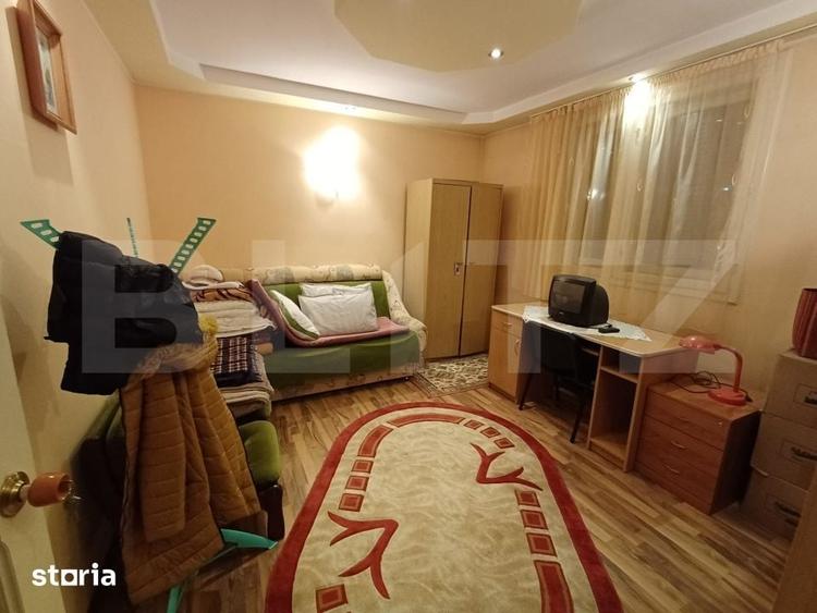Casă cu 8 camere cu Teren 1500 Mp în Central