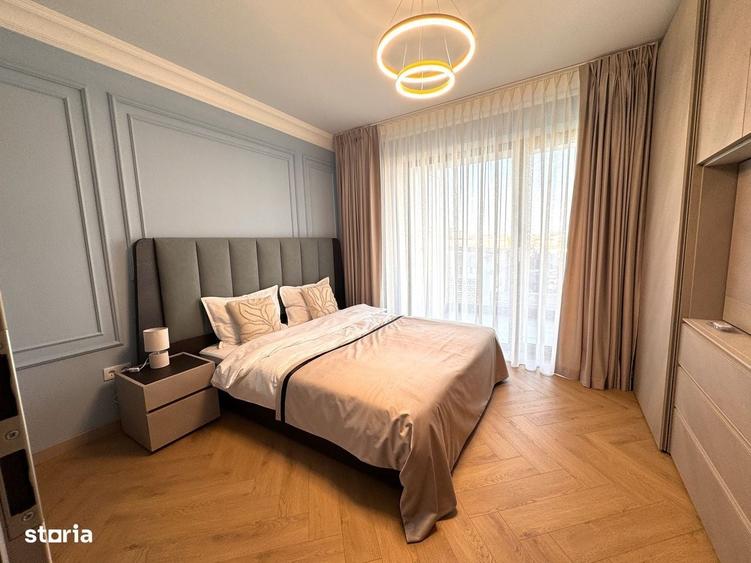 Apartament cu 3 camere decomandat în Exterior Vest