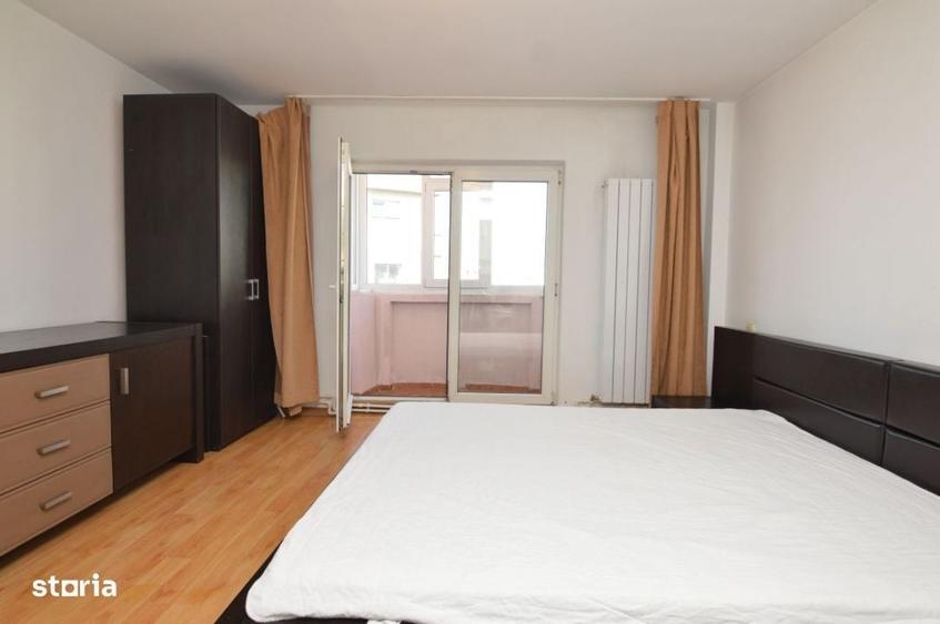 Apartament cu 3 camere decomandat în Cățelu
