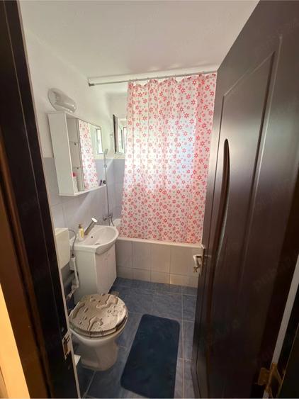 Apartament cu 2 camere semidecomandat în Hipodrom