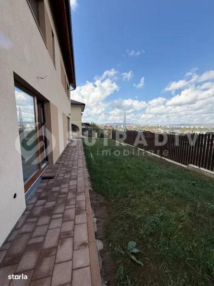 Casă cu 4 camere în Borhanci