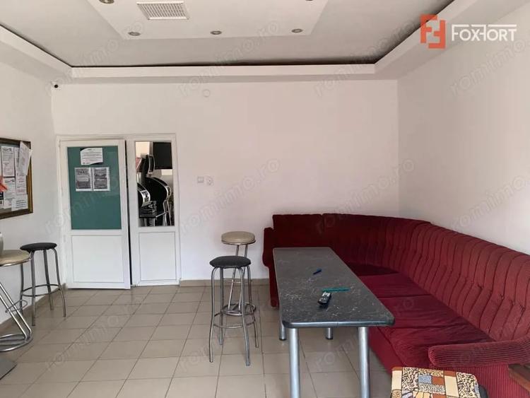 Spațiu comercial, de 25 mp, în Carani