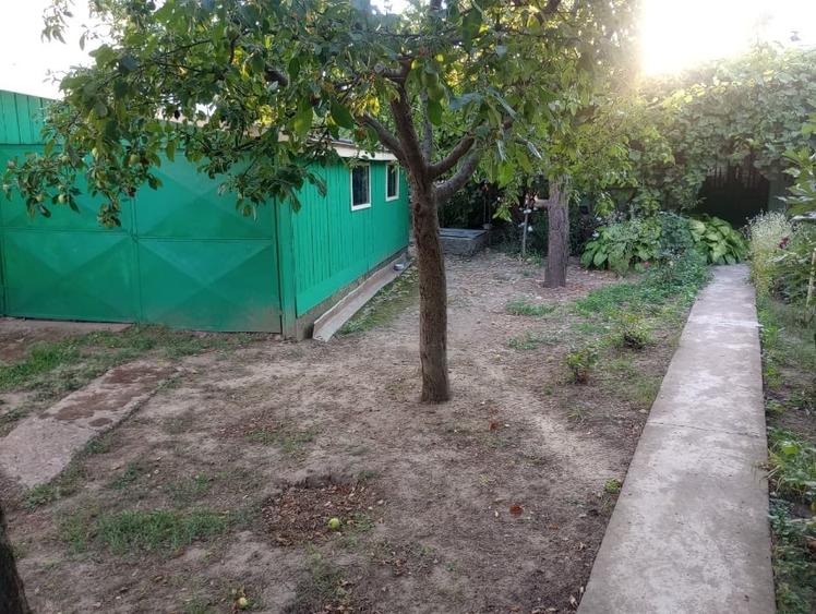 Casă individuală cu 3 camere cu Teren 671 Mp în Central