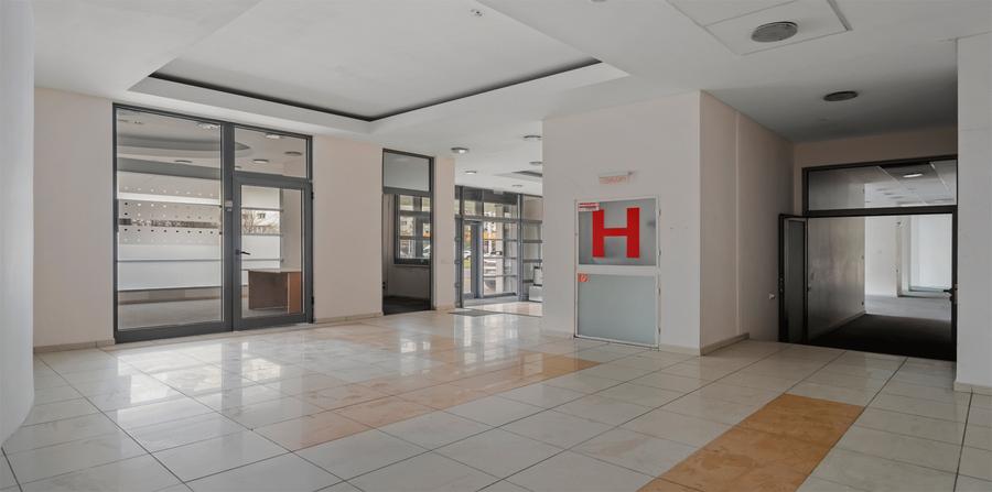 Spațiu comercial, de 1,929.4000244141 mp, în Pantelimon