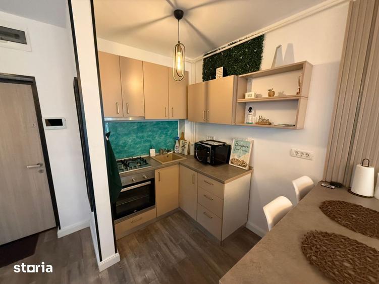 Apartament cu 2 camere semidecomandat, mobilat în Tomis Nord