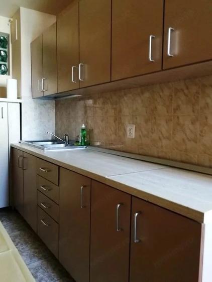 Apartament cu 2 camere semidecomandat în Spitalul Județean