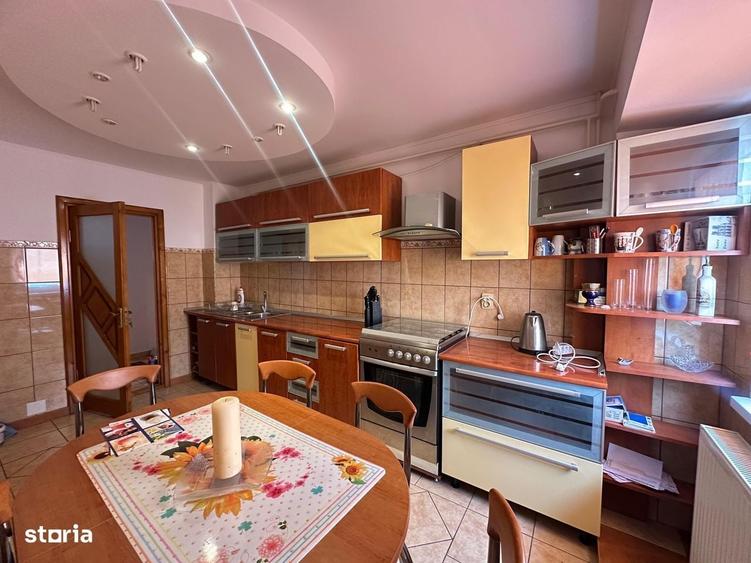 Apartament cu 3 camere în Central