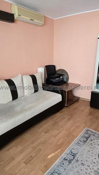 Apartament cu 2 camere decomandat în Drumul Taberei