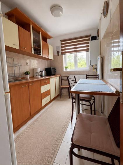 Apartament cu 3 camere decomandat în Tomis Nord