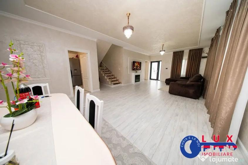 Casă cu 6 camere cu Teren 400 Mp în Babadag