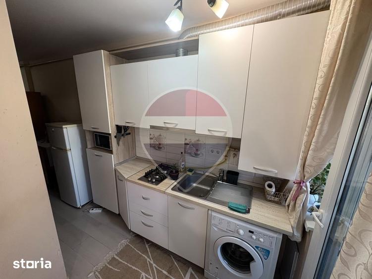 Garsoniera cu dormitor separat, ultracentral, Bulevardul Unirii (Mara) - 2