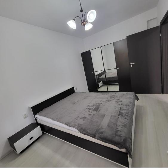 Apartament cu 2 camere semidecomandat, mobilat în Băneasa