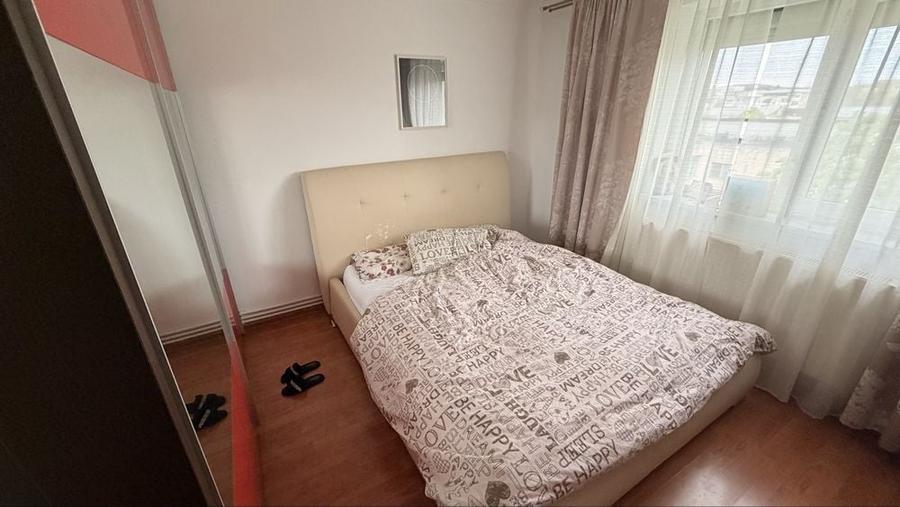 Apartament cu 2 camere decomandat în C5