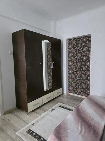 Apartament cu 2 camere semidecomandat, mobilat în Regie
